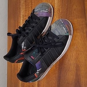 Adidas mens shell toes size 9